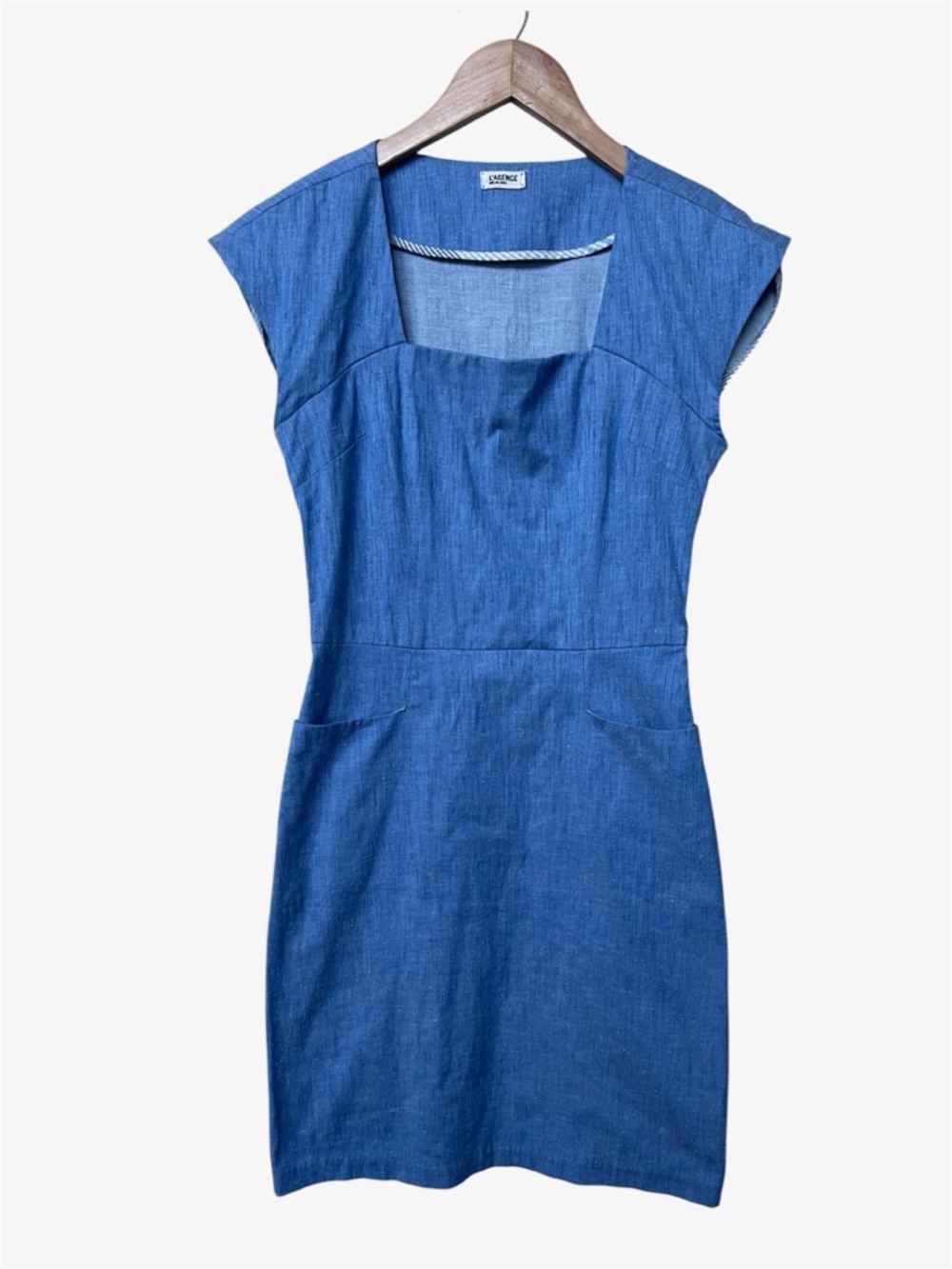 L’Agence | Chambray Square Neck Cap Sleeve Sheath Dress
Minimalist Office Chic